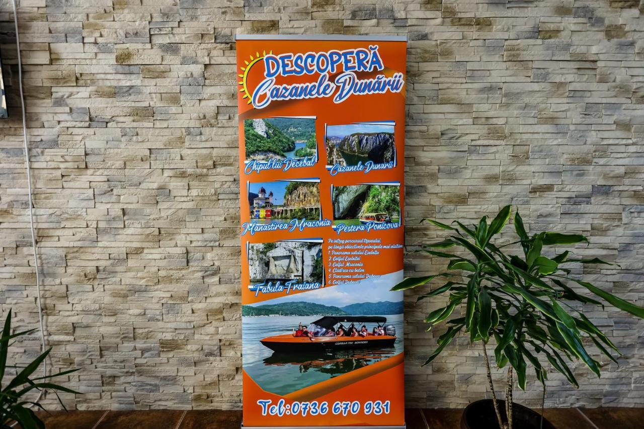 Pensiunea Celestin Ieşelniţa Bagian luar foto
